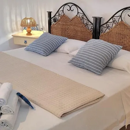 Apartment Rebecca's House, Cagliari, Poetto, Sardegna Con 2 *