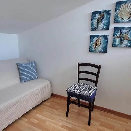 Apartment Rebecca's House, Cagliari, Poetto, Sardegna Con 2 *
