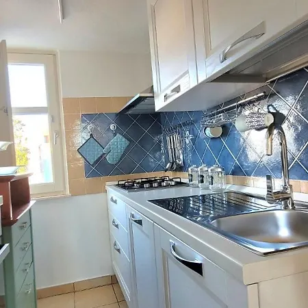 Apartment Rebecca's House, Cagliari, Poetto, Sardegna Con 2 *